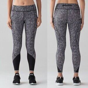 Lululemon Tight Stuff Tight II (25") Formation Alpine White Black